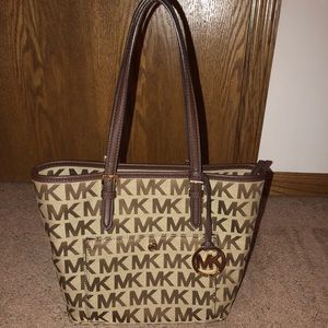 Michael Kors tote
